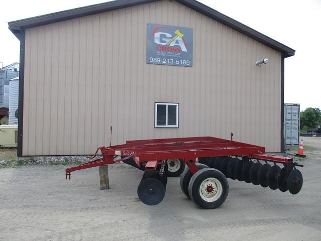 Image of International Harvester 470 Primary image