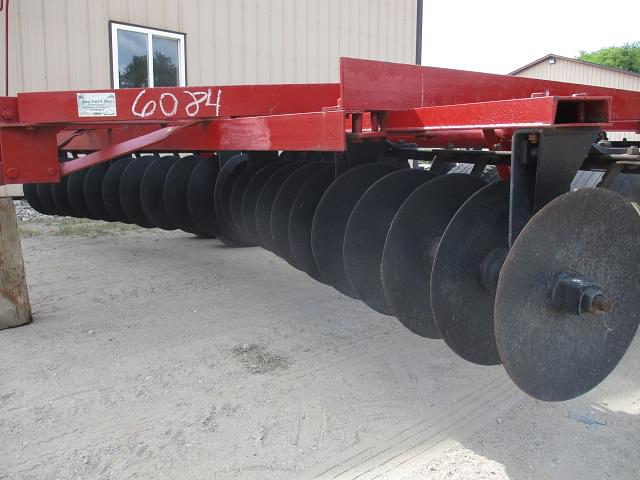Image of International Harvester 470 equipment image 4