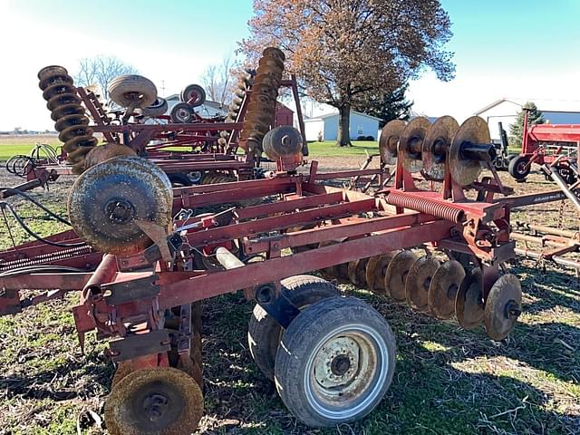 Image of International Harvester 470 equipment image 3