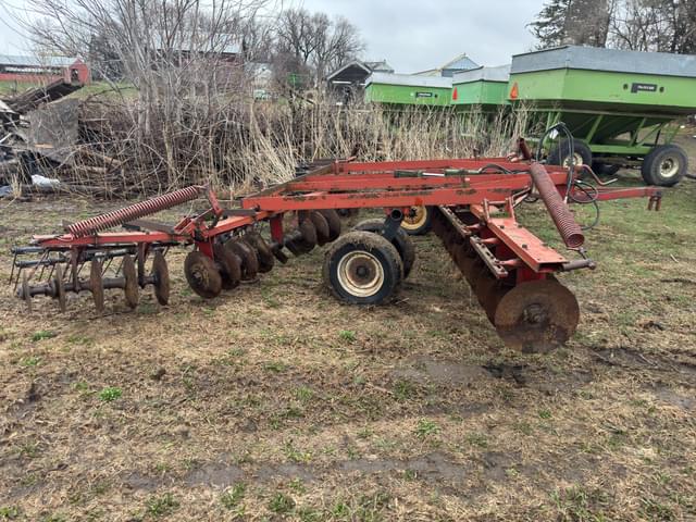 Image of International Harvester 470 equipment image 1