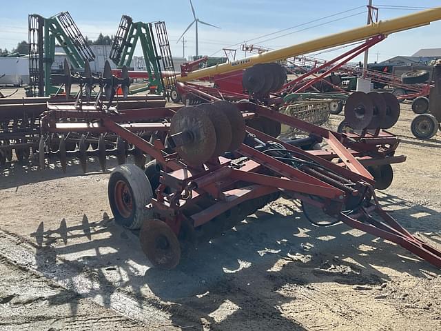 Image of International Harvester 470 equipment image 3