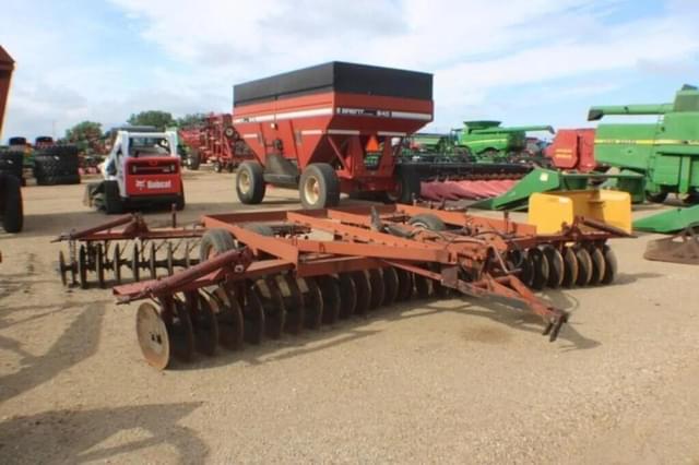 Image of International Harvester 470 equipment image 1