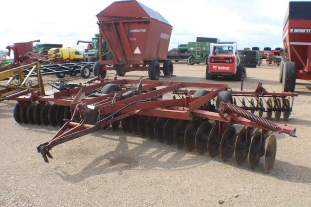 Image of International Harvester 470 Primary image
