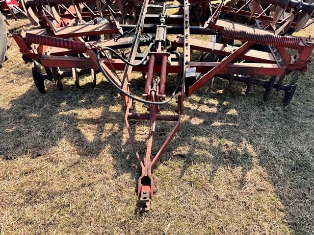 Image of International Harvester 470 equipment image 1