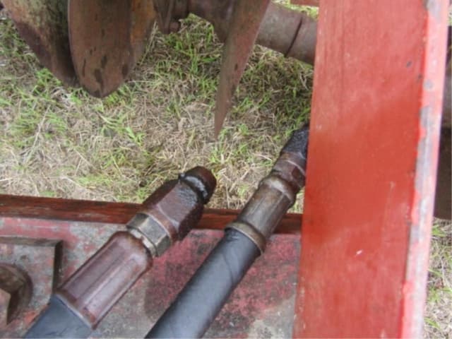 Image of International Harvester 470 equipment image 4