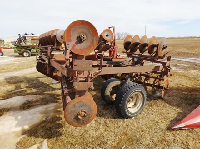 Image of International Harvester 470 equipment image 2