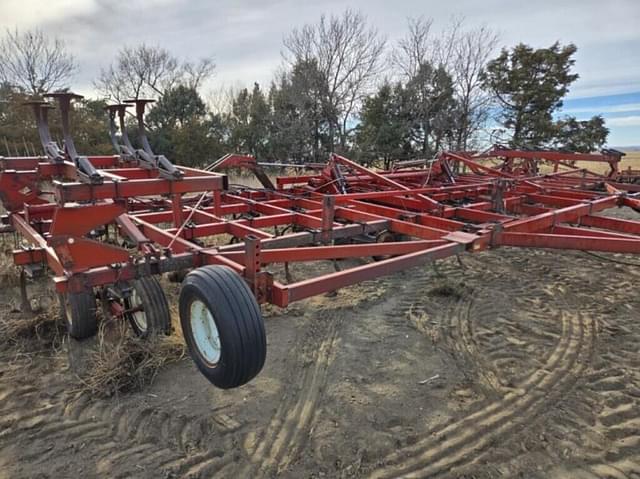 Image of International Harvester 4700 equipment image 1