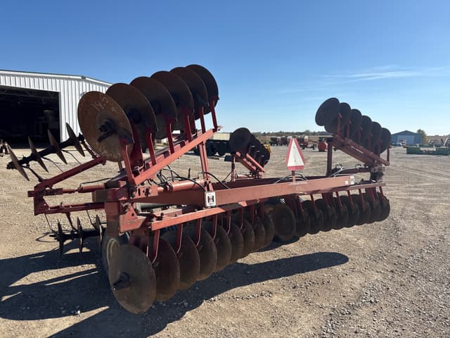 Image of International Harvester 475 equipment image 3
