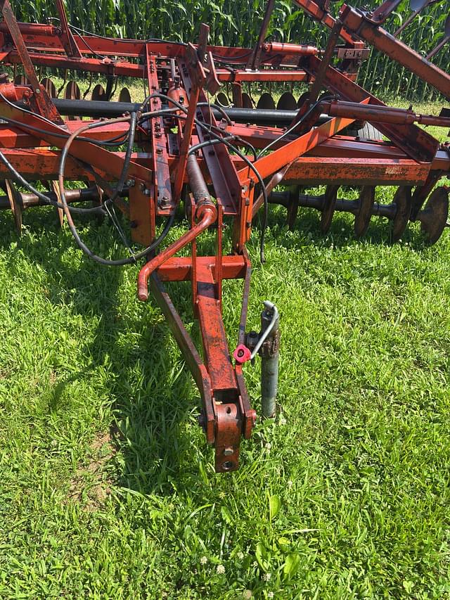 Image of International Harvester 475 equipment image 3