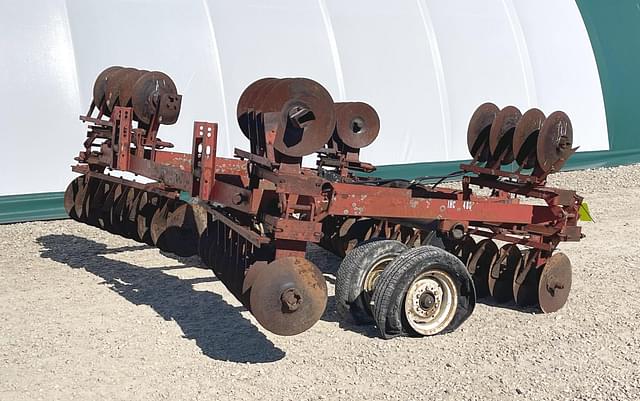 Image of International Harvester 480 equipment image 4