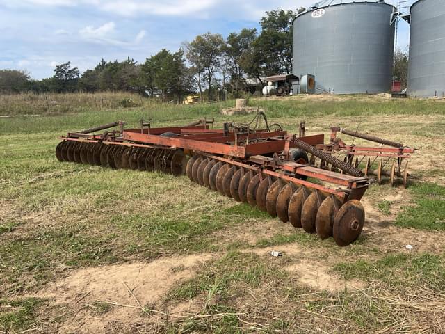 Image of International Harvester 480 equipment image 3