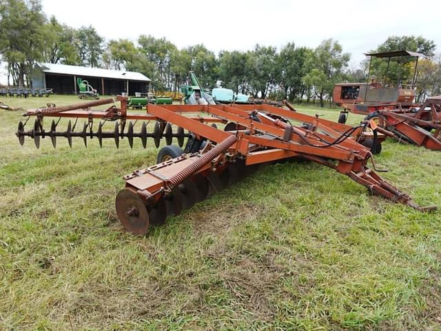 Image of International Harvester 480 equipment image 1