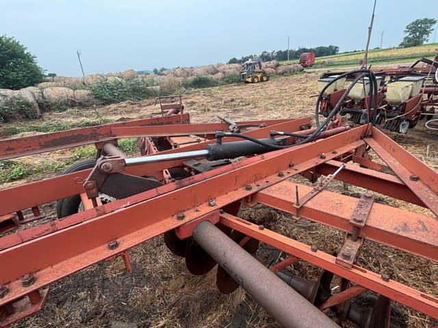 Image of International Harvester 480 equipment image 2