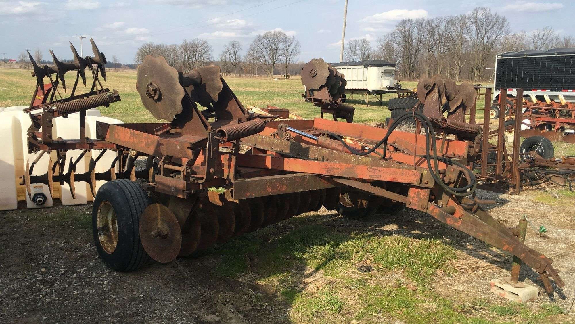 International Harvester 480 Equipment Image0