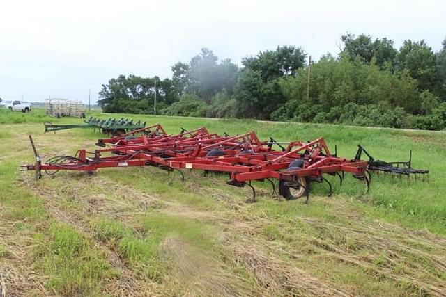 Image of International Harvester 4800 equipment image 4