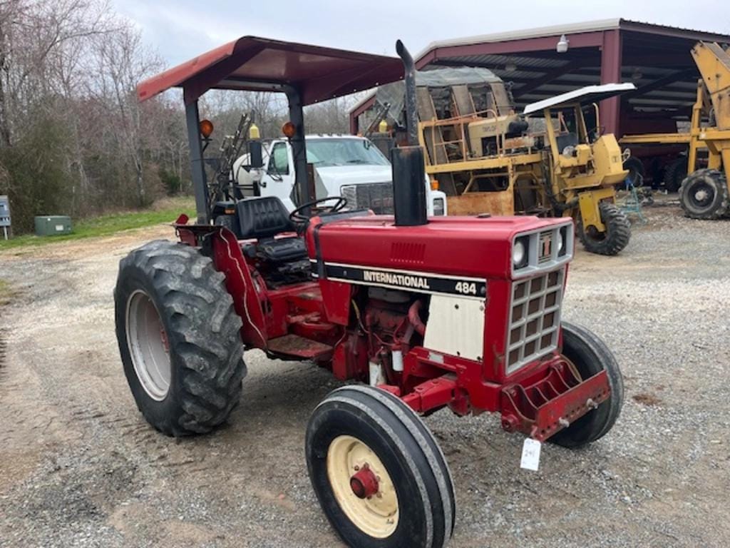 Main image International Harvester 484