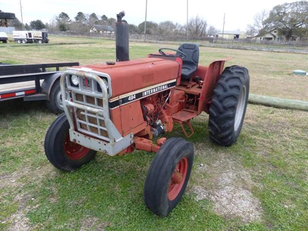 Main image International Harvester 484