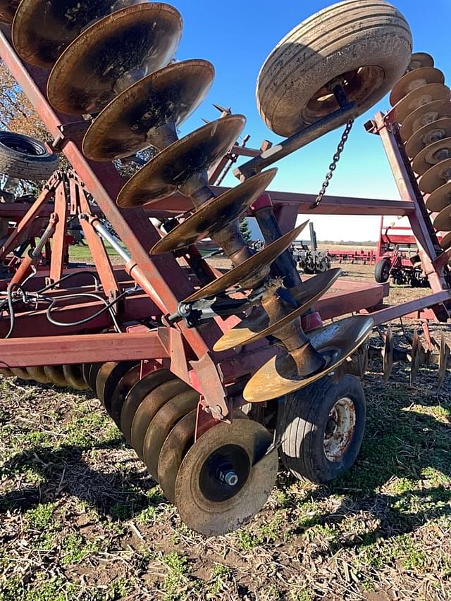 Image of International Harvester 490 equipment image 2