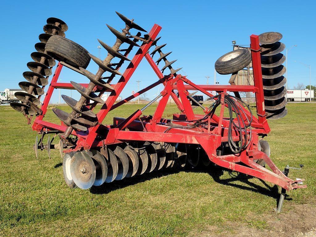 Image of International Harvester 490 Primary image