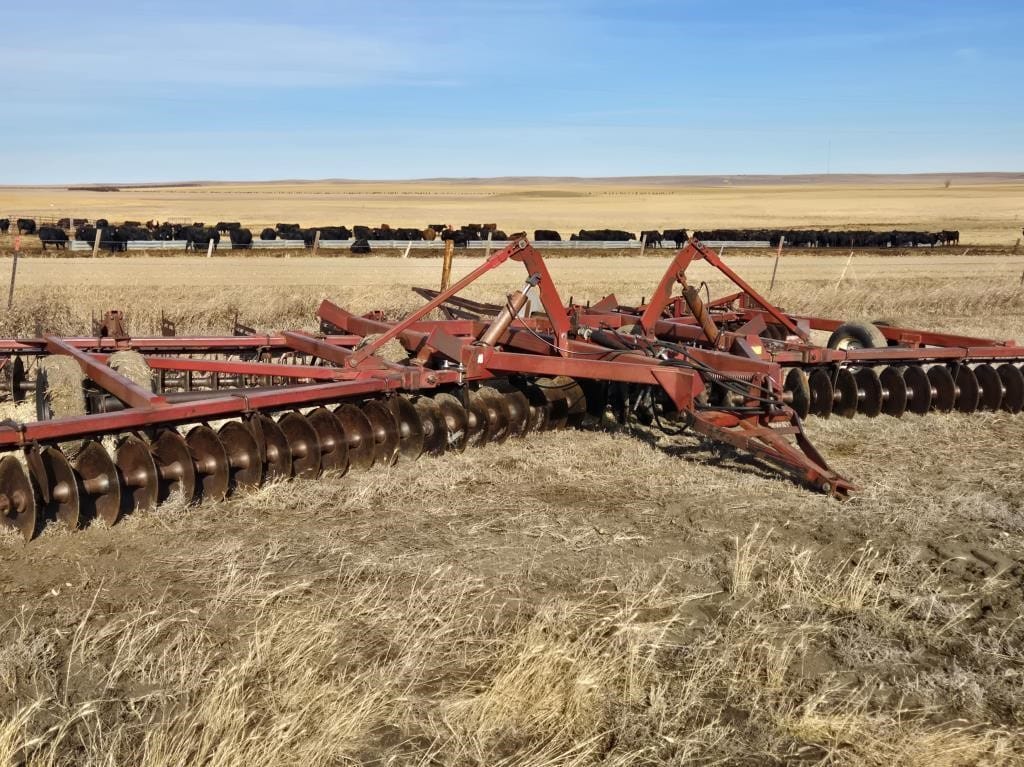 International Harvester 490 Equipment Image0