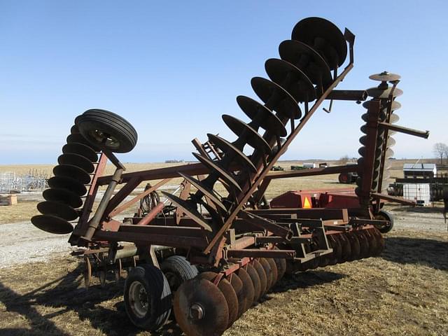 Image of International Harvester 490 equipment image 3