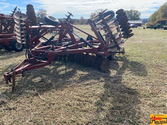 Image of International Harvester 490 equipment image 2