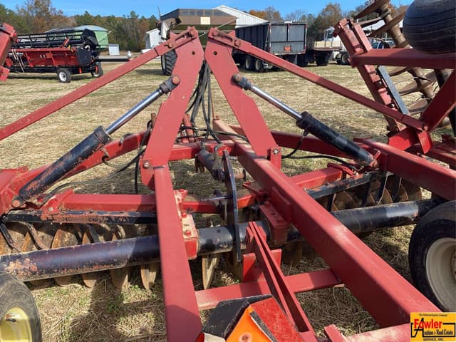 Image of International Harvester 490 equipment image 4