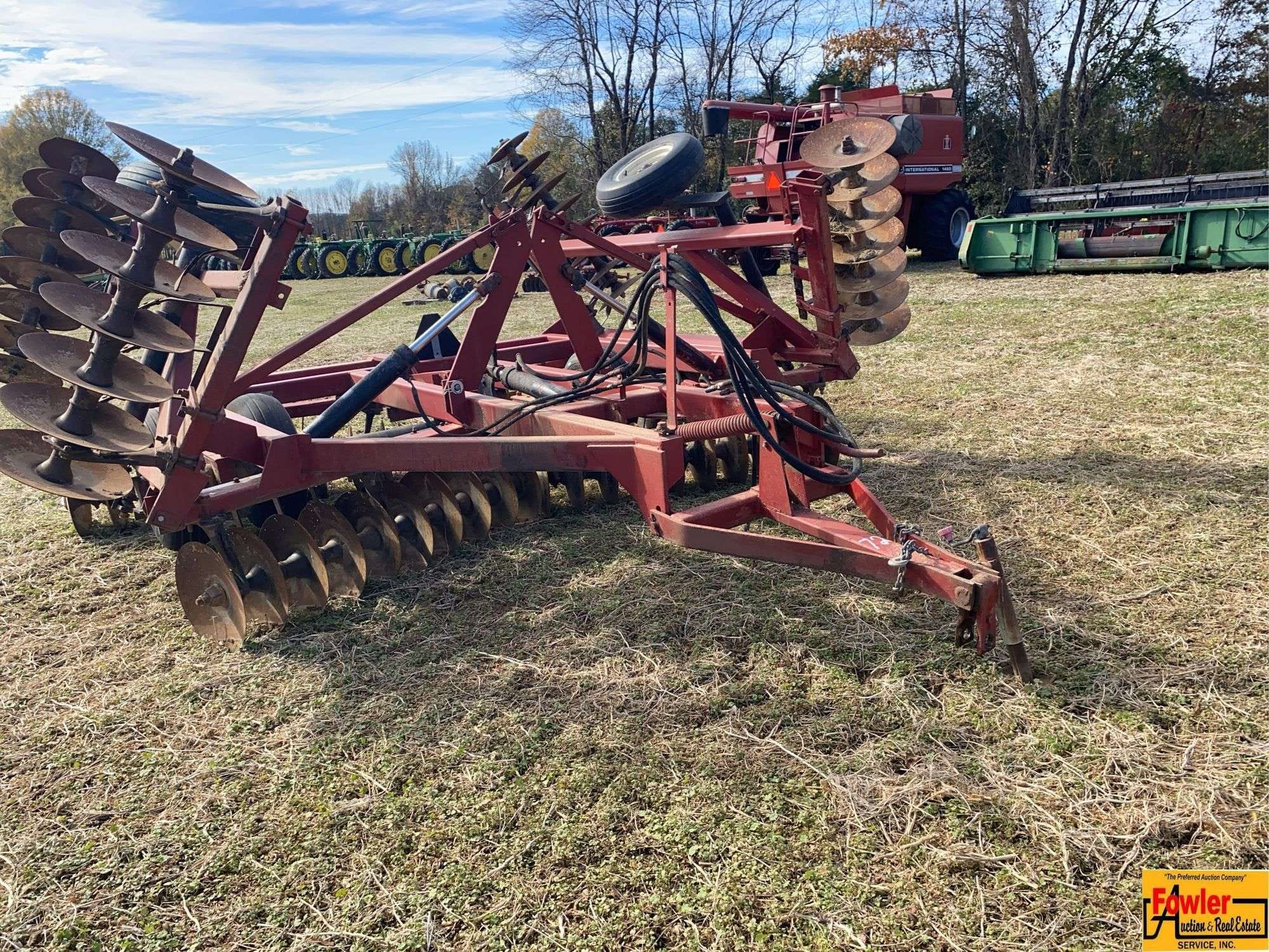 International Harvester 490 Equipment Image0