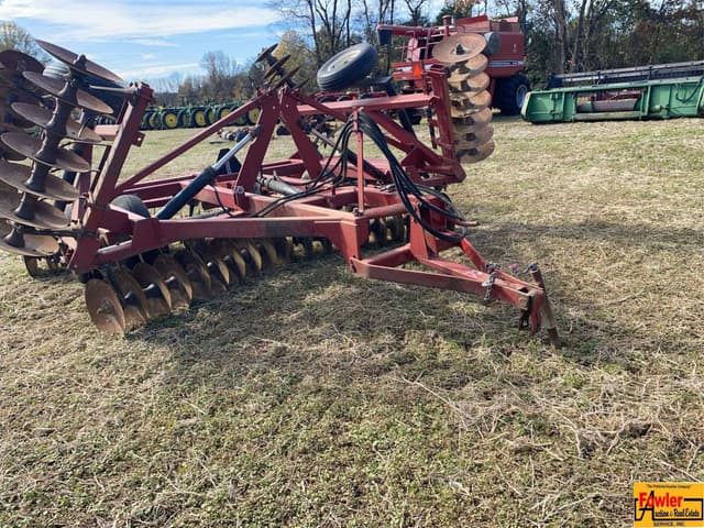 Image of International Harvester 490 equipment image 1