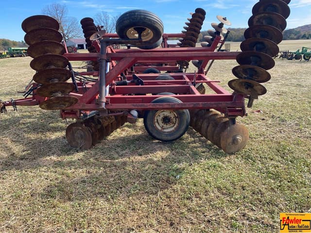 Image of International Harvester 490 equipment image 3