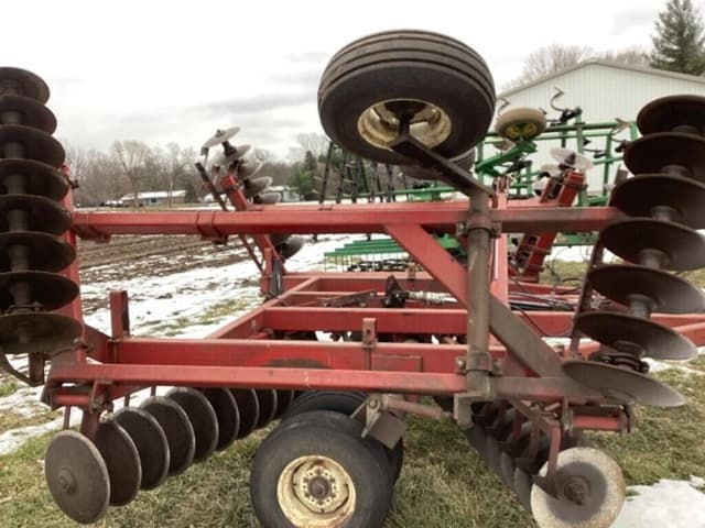 Image of International Harvester 490 equipment image 2