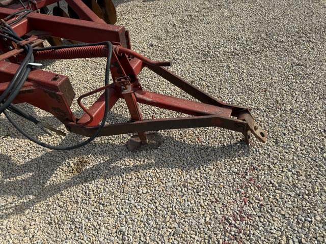 Image of International Harvester 490 equipment image 3