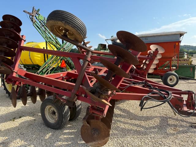 Image of International Harvester 490 equipment image 1