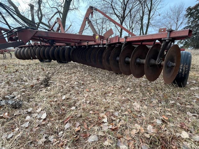 Image of International Harvester 490 equipment image 3