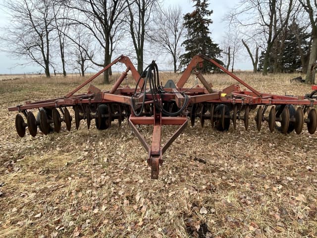 Image of International Harvester 490 equipment image 2