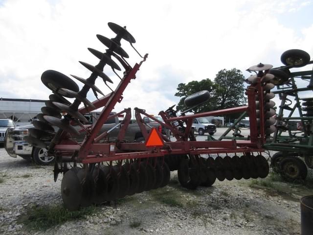 Image of International Harvester 490 equipment image 2