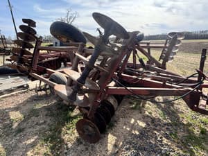 International Harvester 490 Image