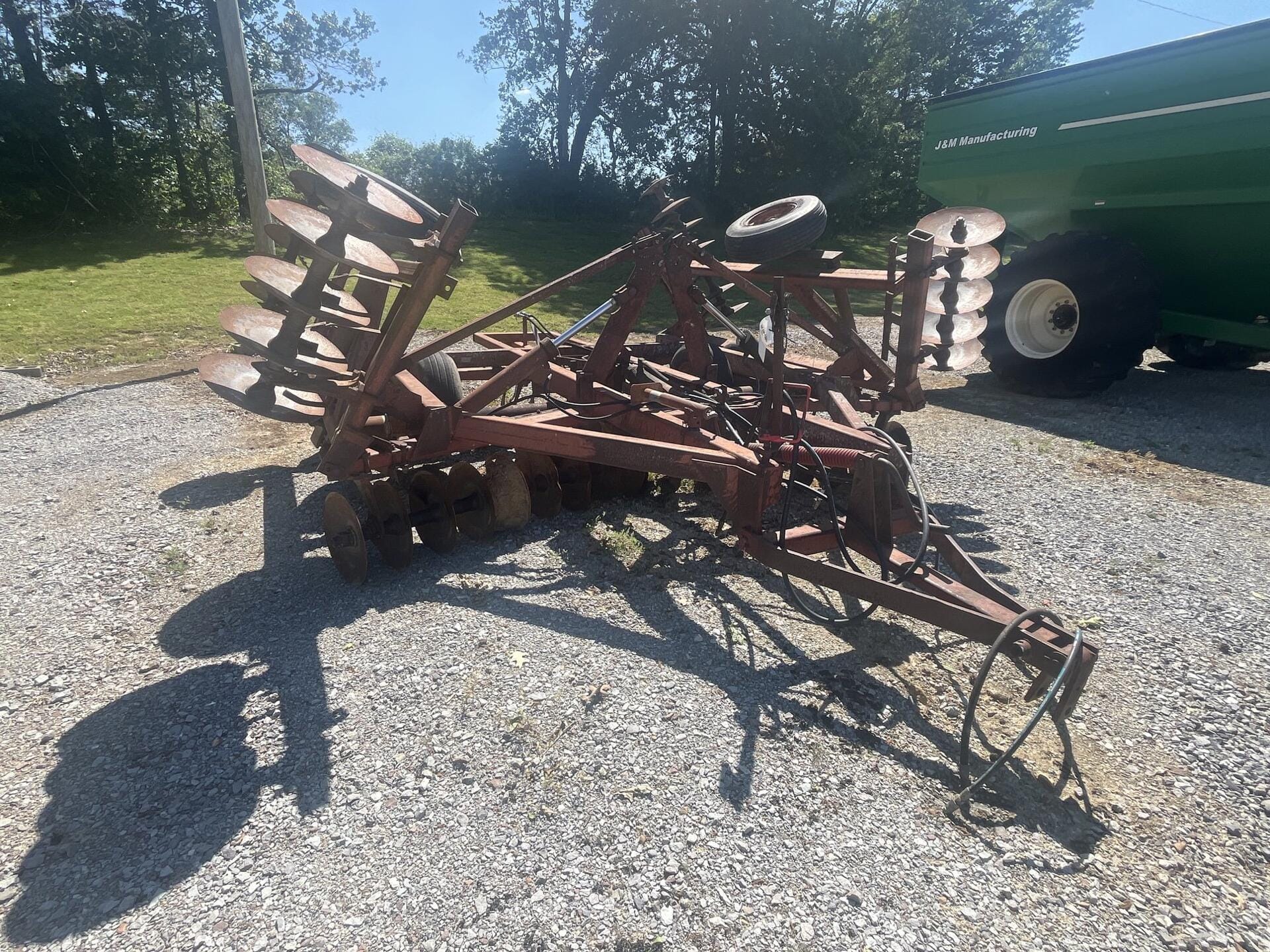 International Harvester 490 Equipment Image0