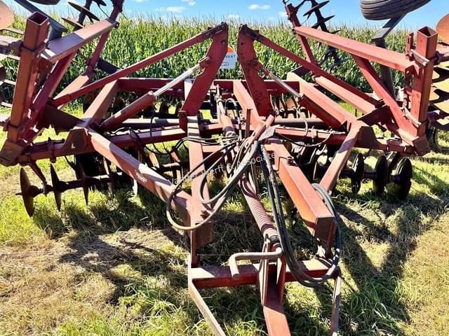 Image of International Harvester 490 equipment image 2