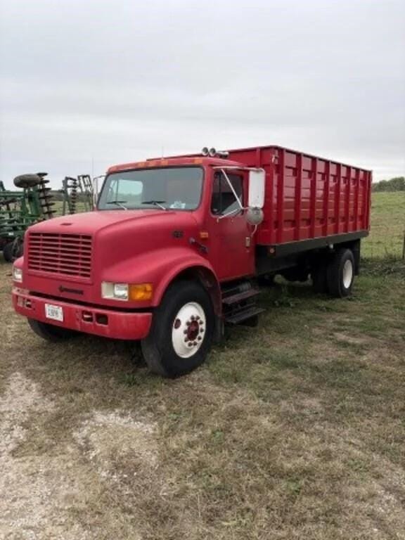 1995 International 4900 Equipment Image0