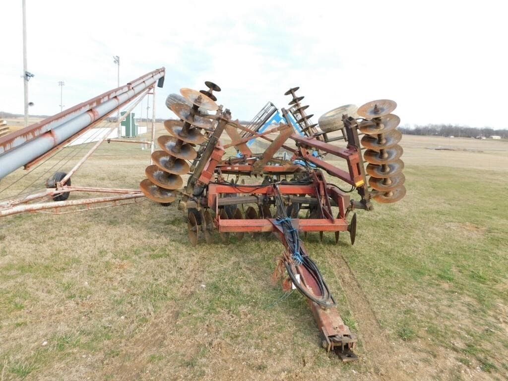 Image of International Harvester 496 Primary image