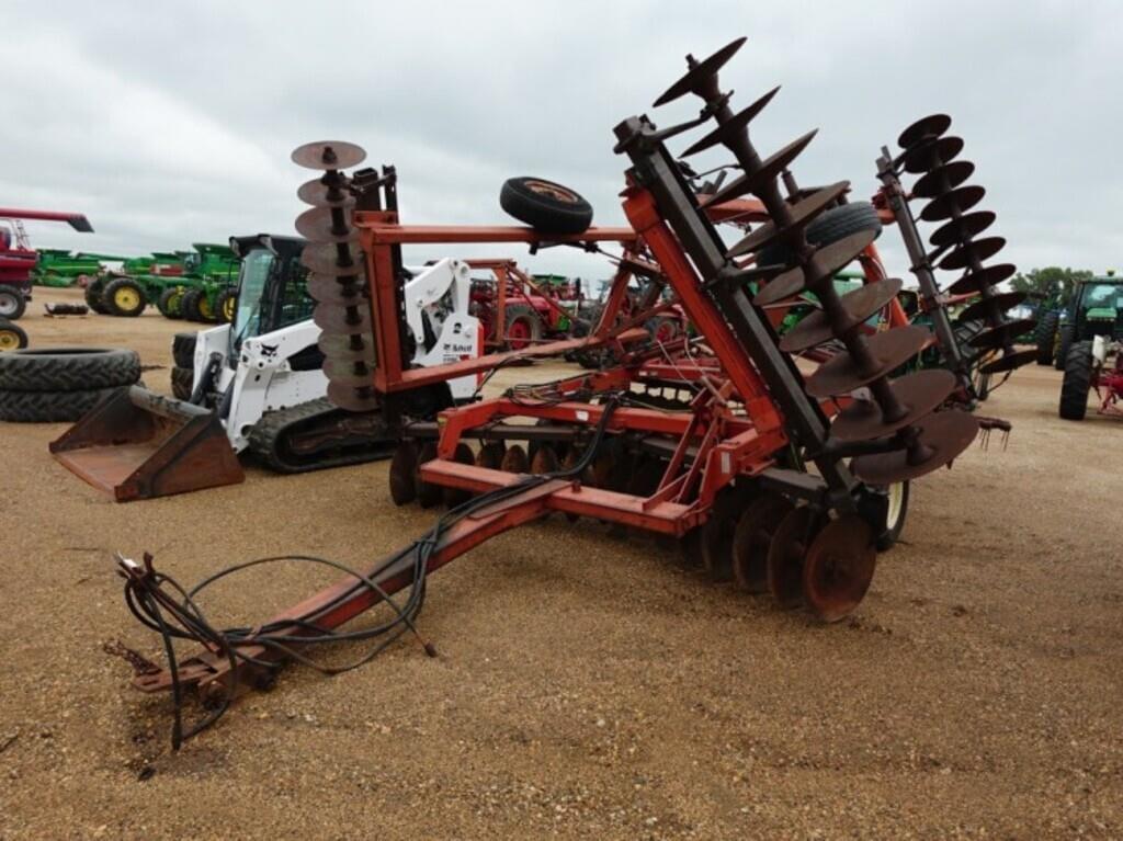 Image of International Harvester 496 Primary image