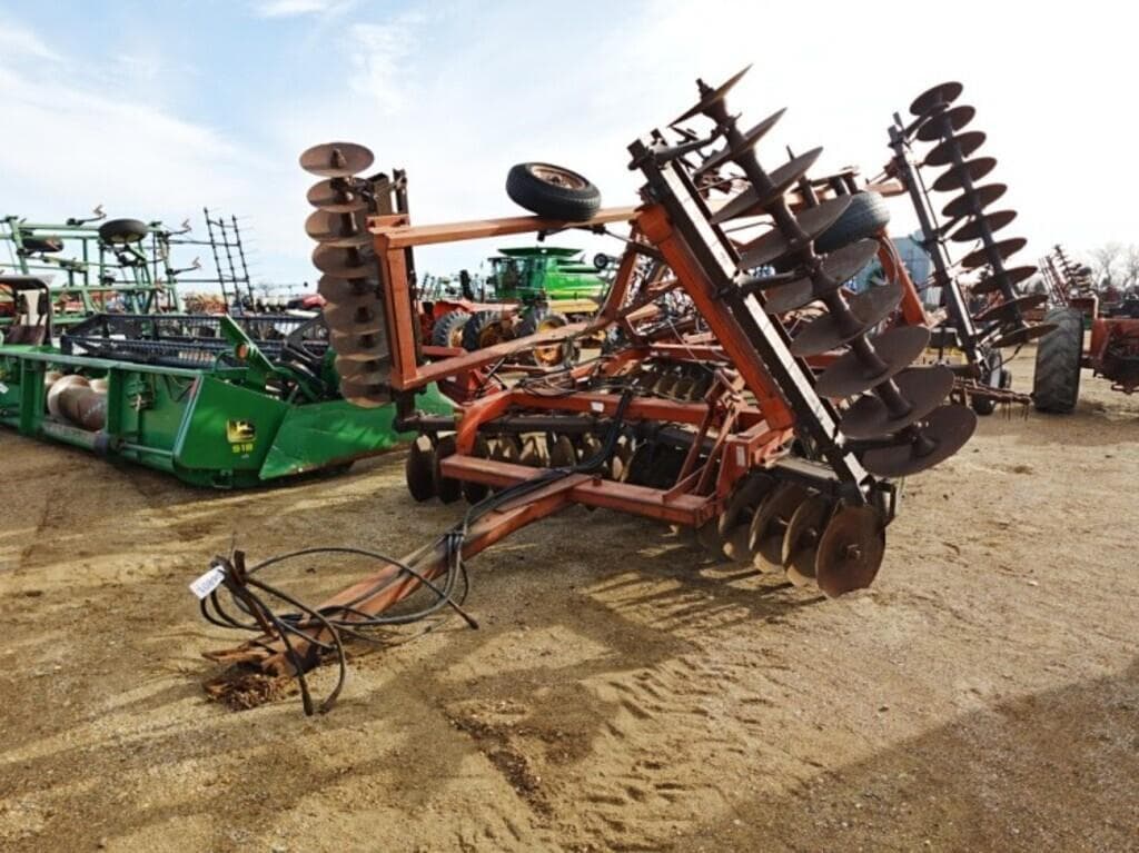 Image of International Harvester 496 Primary image