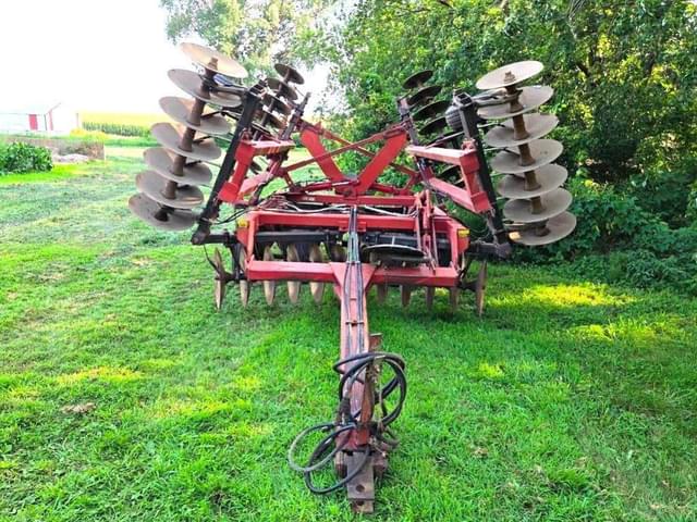 Image of International Harvester 496 equipment image 3