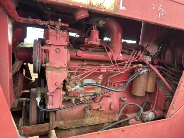 Image of International Harvester 4366 equipment image 3