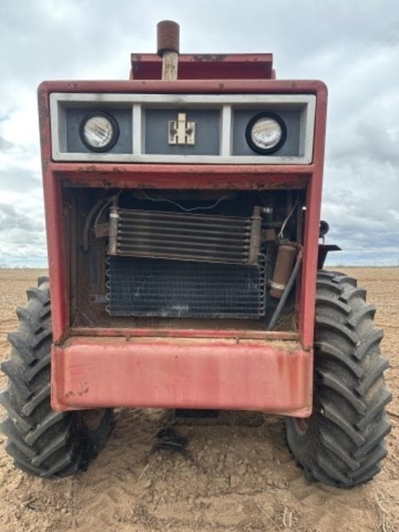 Image of International Harvester 4366 equipment image 2