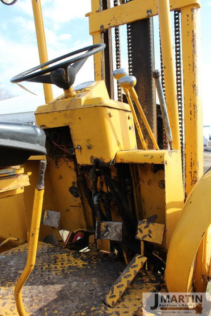 International Harvester 504 Construction Forklifts for Sale Tractor Zoom