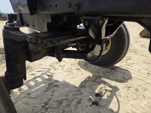 Image of International Harvester 5088 equipment image 3