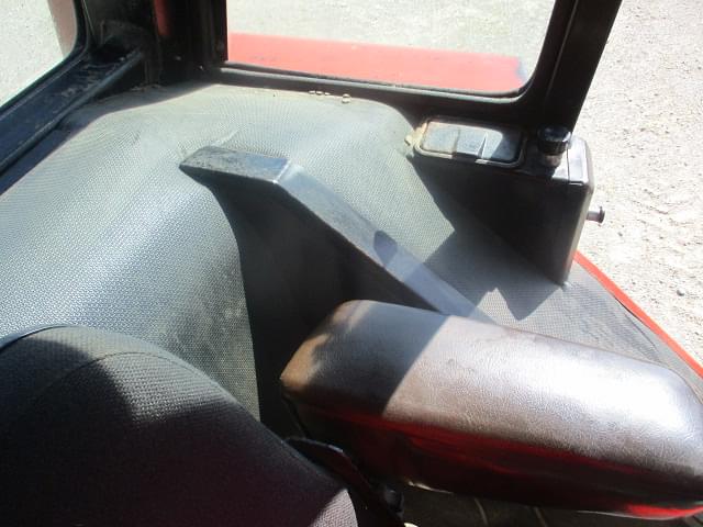 Image of International Harvester 5088 equipment image 1