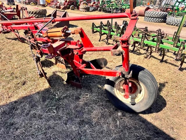 Image of International Harvester 510 equipment image 4